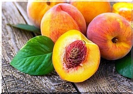 Does peach have anti-cancer properties?