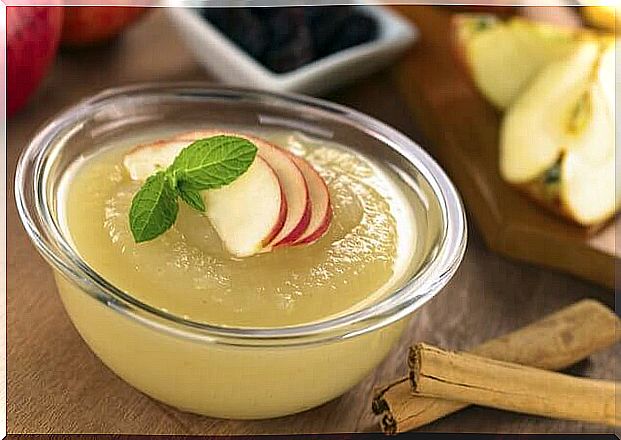 Home-made applesauce