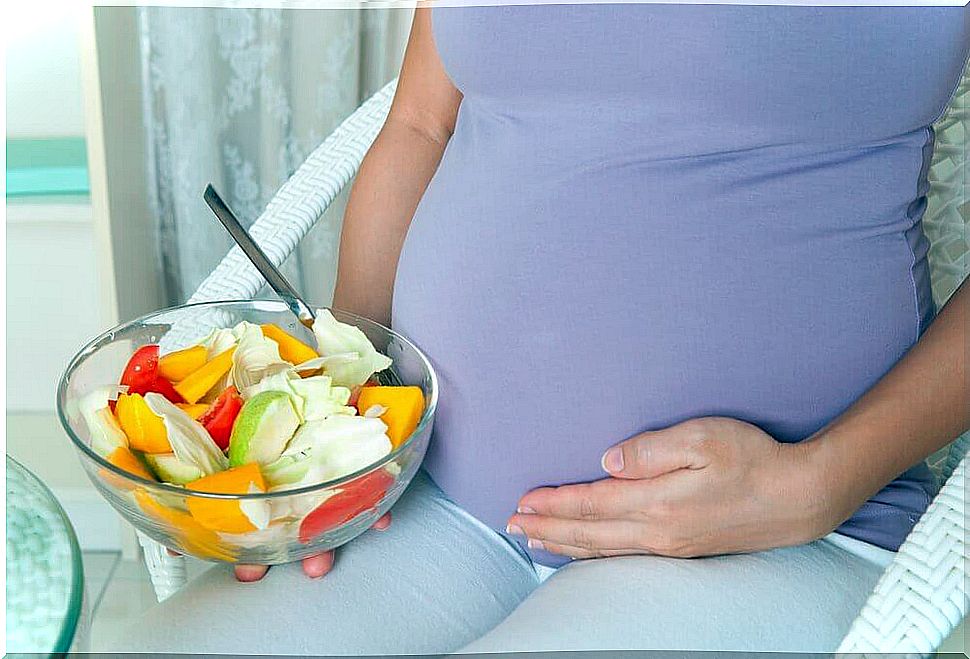 How to go on a diet for the first few months of pregnancy