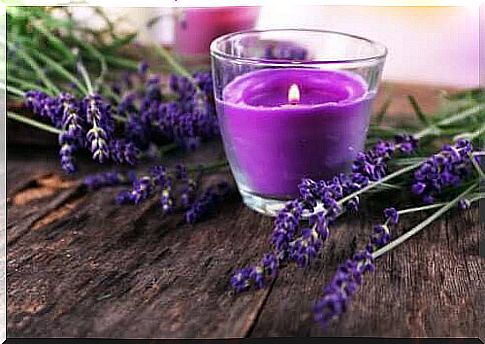 How to Make a Decorative Candle Holder with Lavender Flowers