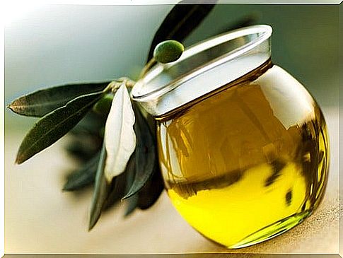 Olive oil to treat intestinal parasites