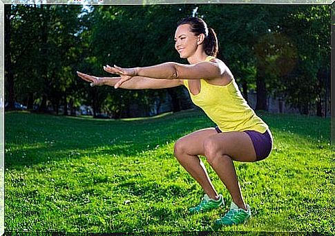 woman doing squats