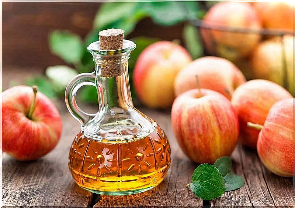 Apple vinegar