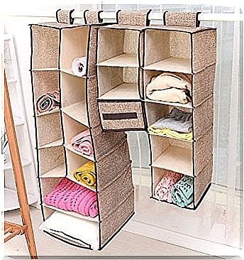 Tips for taking advantage of closet space;  Suspended organizers